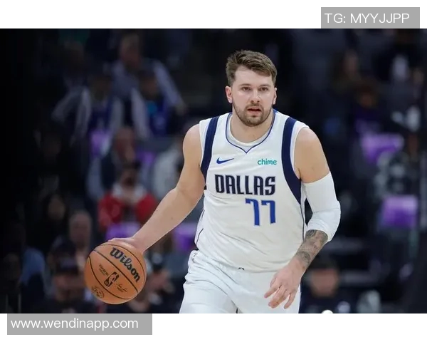 东契奇谈比赛感受艾顿表现出色斯玛特助攻全队表现提升 东契奇谈比赛感受艾顿表现出色斯玛特助攻全队表现提升