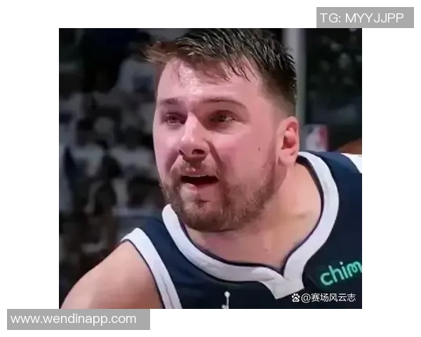 东契奇表现起伏不定25投仅7中仍砍下29分但失误频繁影响球队表现 东契奇表现起伏不定25投仅7中仍砍下29分但失误频繁影响球队表现