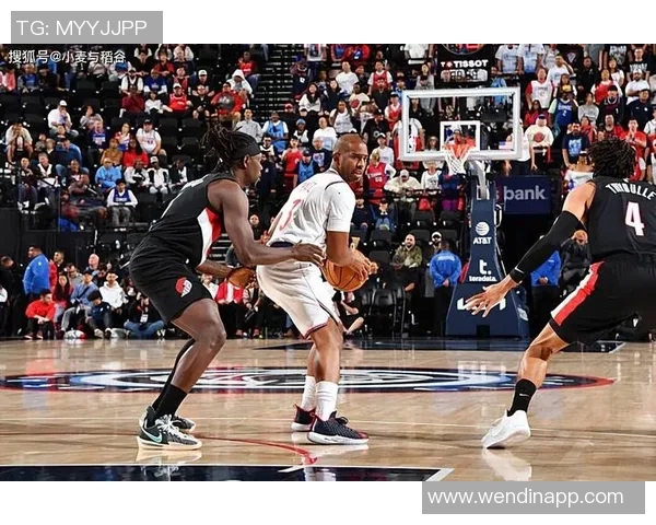 快船损害声誉背后真相揭示保罗的相处难度引发深思