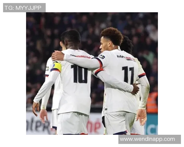 法国杯32强抽签结果揭晓斯特拉斯堡对决敦刻尔克旺代丰特奈迎战巴黎圣日耳曼